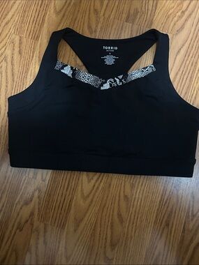 TORRID Active Snake-Print Trim Bra 1